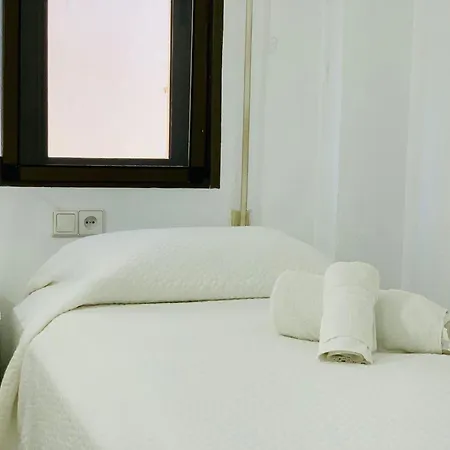 Amazing 2 Bedrooms In Centre Appartement