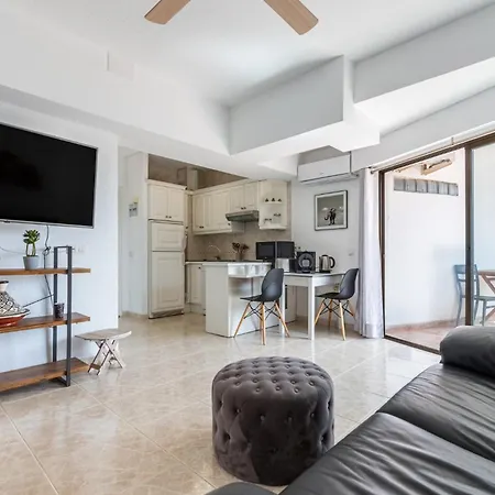 Amazing 2 Bedrooms In Centre Марбелья