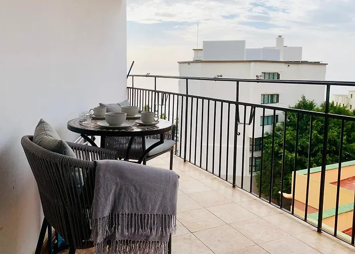 Apartment Amazing 2 Bedrooms In Centre