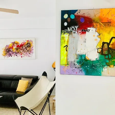 Amazing 2 Bedrooms In Centre