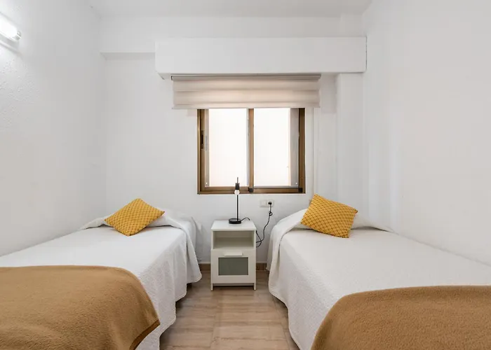 Amazing 2 Bedrooms In Centre Marbella